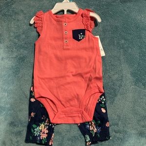 Carter’s two pieces tank and pants flower set NWT